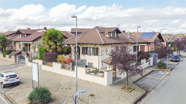 casa indipendente in vendita a Volpiano