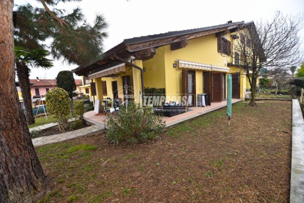 casa indipendente in vendita a Volpiano
