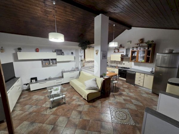 casa indipendente in vendita a Volpiano