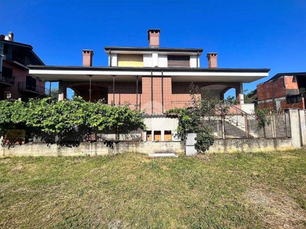 casa indipendente in vendita a Volpiano