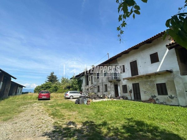 casa indipendente in vendita a Volpiano