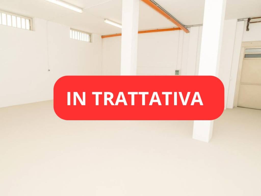 locale di sgombero in vendita a Volpiano