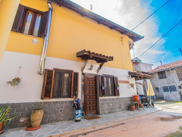 casa semindipendente in vendita a Volpiano
