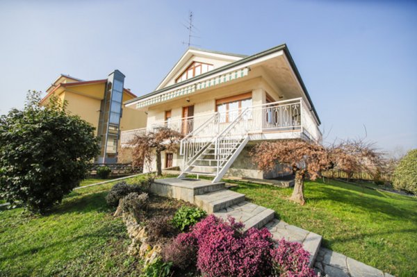 casa indipendente in vendita a Volpiano