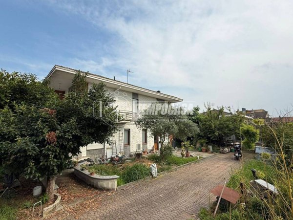 casa indipendente in vendita a Volpiano