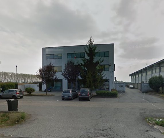locale di sgombero in vendita a Volpiano
