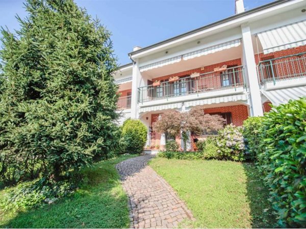 casa indipendente in vendita a Volpiano