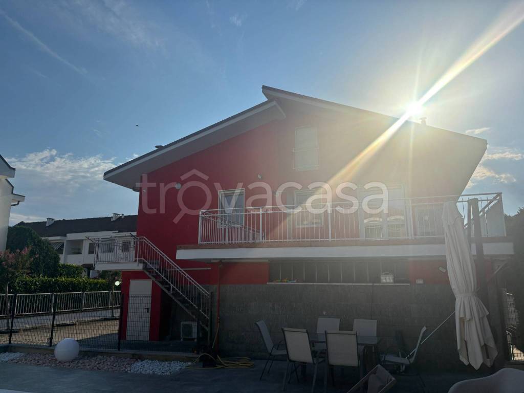 casa indipendente in vendita a Volpiano