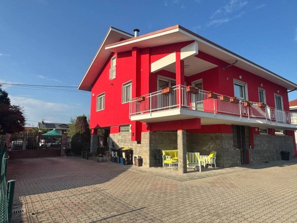 casa indipendente in vendita a Volpiano
