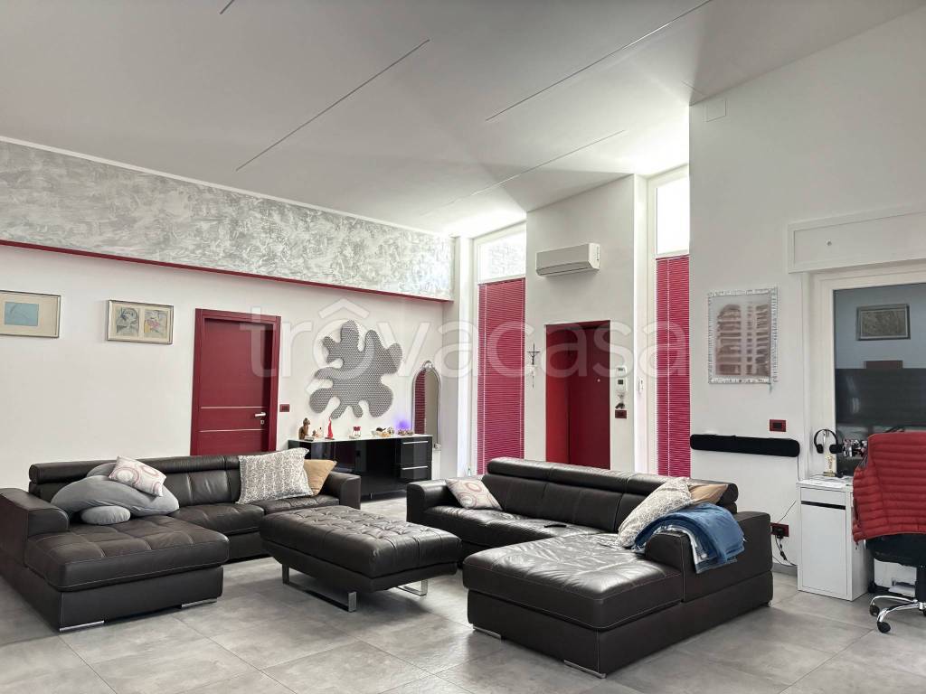 casa indipendente in vendita a Volpiano