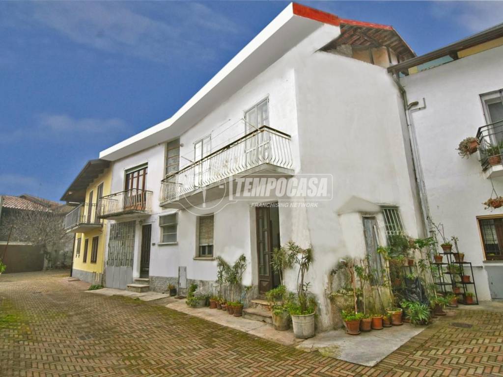 casa indipendente in vendita a Volpiano