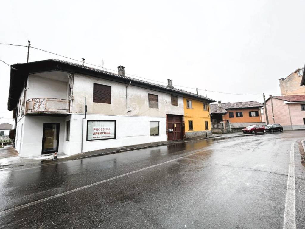 casa indipendente in vendita a Volpiano