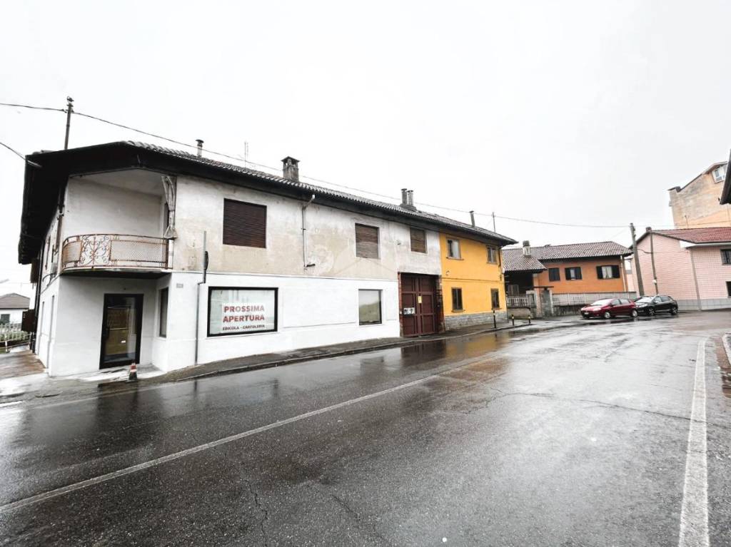 casa indipendente in vendita a Volpiano