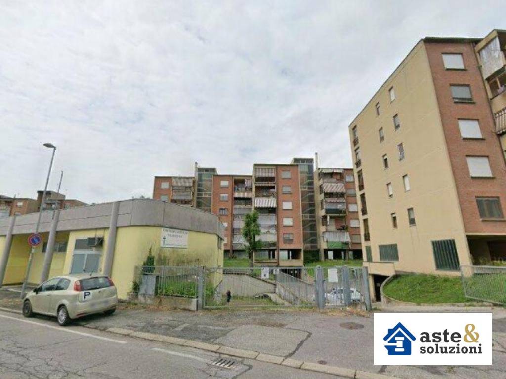 negozio in vendita a Volpiano