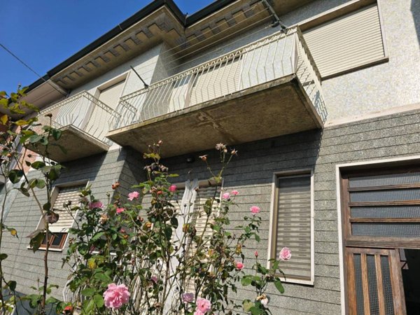 casa indipendente in vendita a Volpiano