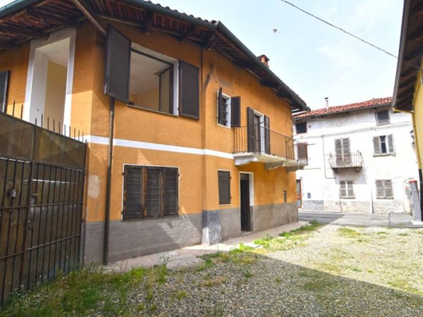 casa indipendente in vendita a Volpiano