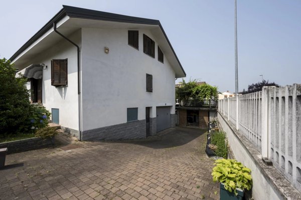 casa indipendente in vendita a Volpiano