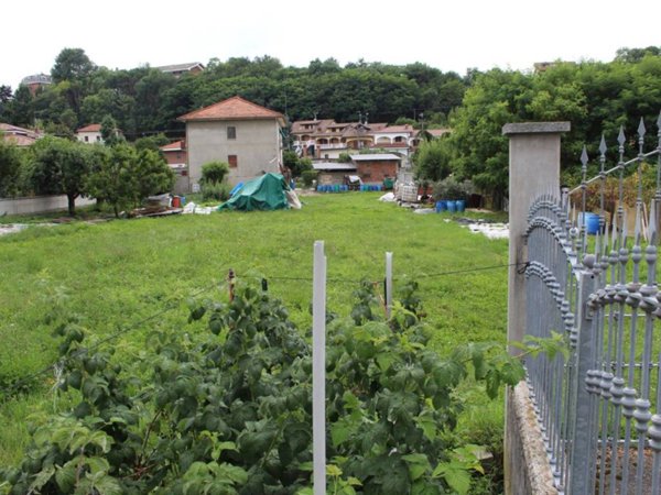 terreno edificabile in vendita a Volpiano