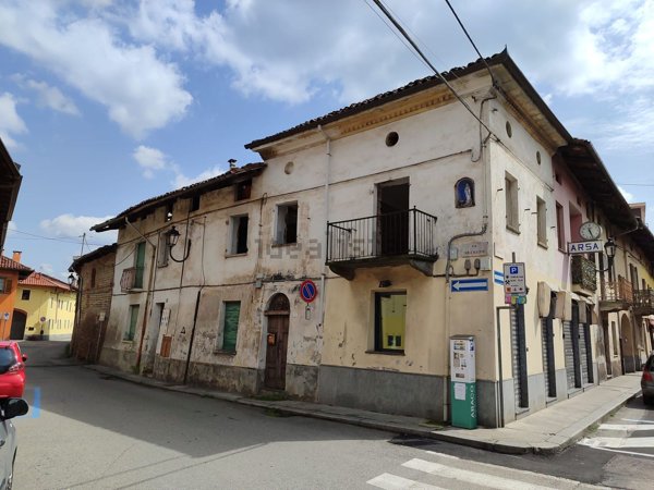 pentavano in vendita a Volpiano