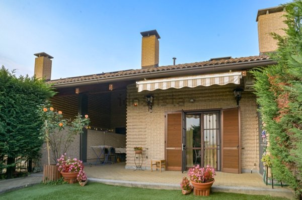 casa indipendente in vendita a Volpiano