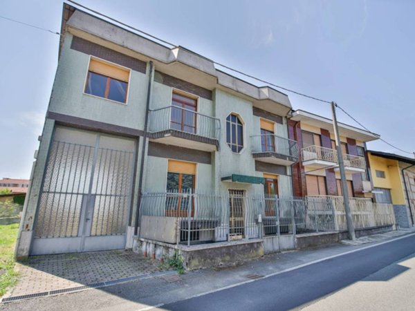 casa indipendente in vendita a Volpiano