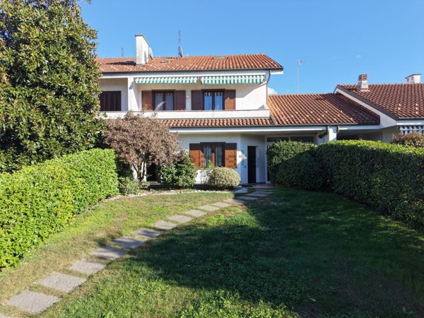 casa indipendente in vendita a Volpiano