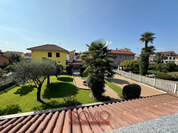 casa indipendente in vendita a Volpiano