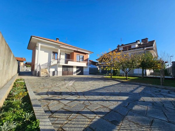 casa indipendente in vendita a Volpiano