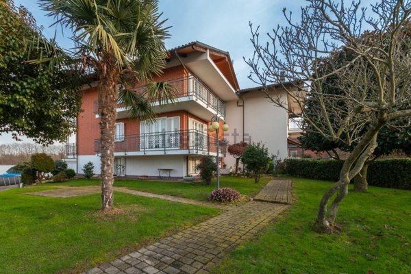 casa indipendente in vendita a Volpiano