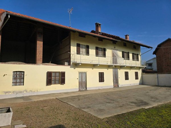 casa indipendente in vendita a Volpiano
