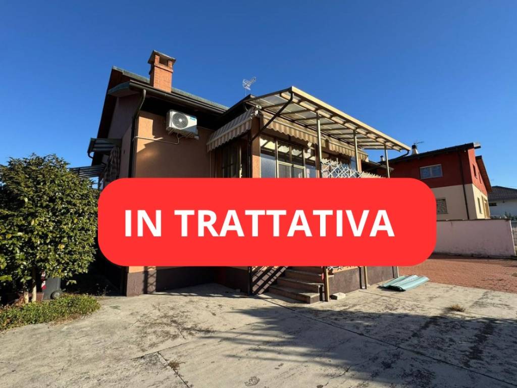 casa indipendente in vendita a Volpiano
