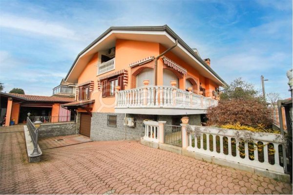 casa indipendente in vendita a Volpiano