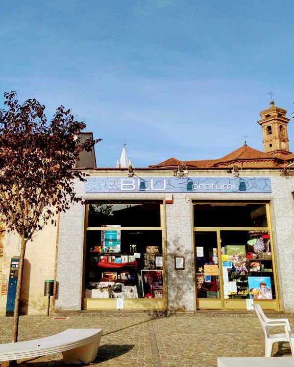 locale commerciale in vendita a Volpiano