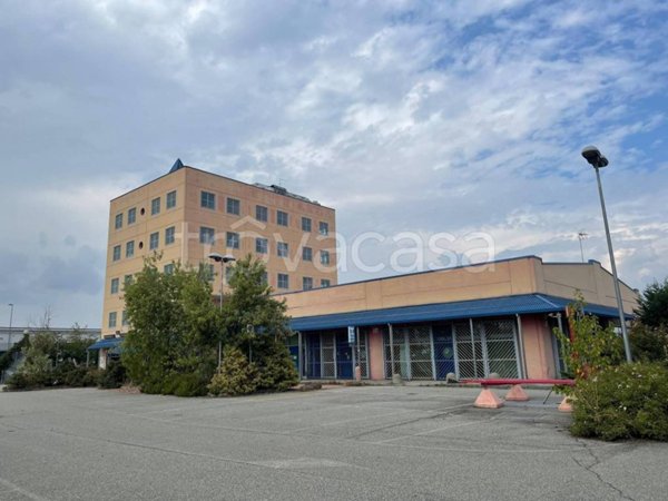 negozio in vendita a Volpiano