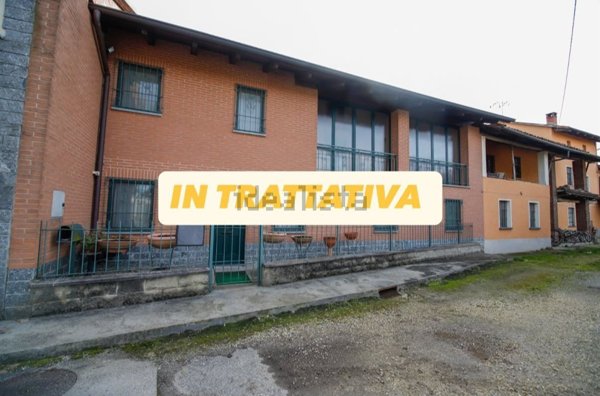 casa semindipendente in vendita a Volpiano in zona Casne