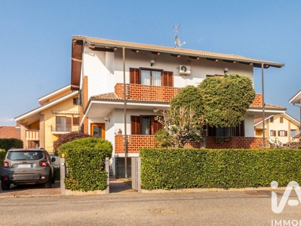 casa indipendente in vendita a Volpiano