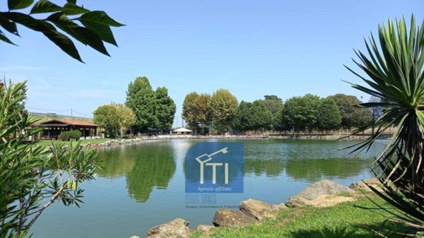 negozio in vendita a Volpiano