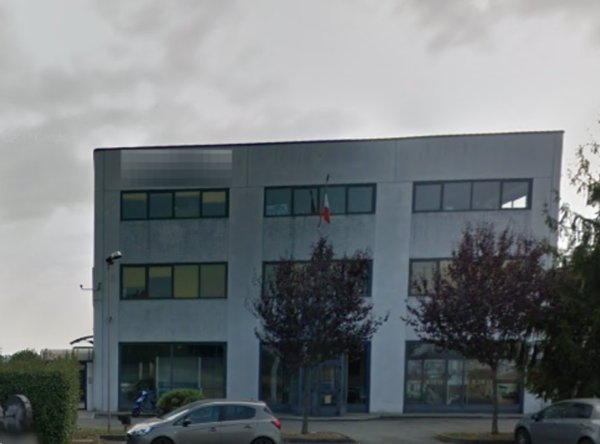 locale di sgombero in vendita a Volpiano