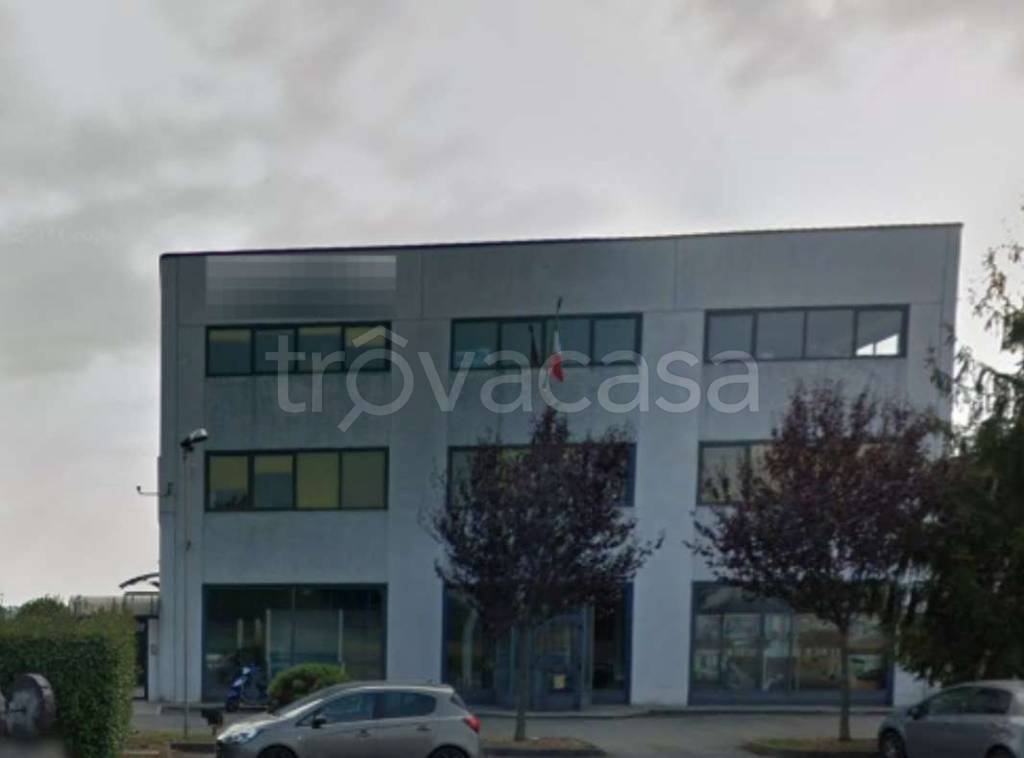 locale di sgombero in vendita a Volpiano