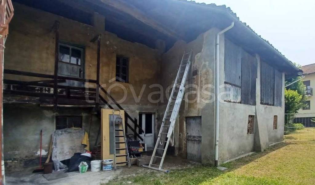casa indipendente in vendita a Volpiano