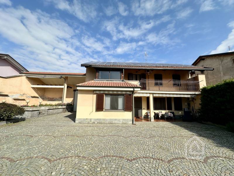 casa indipendente in vendita a Volpiano