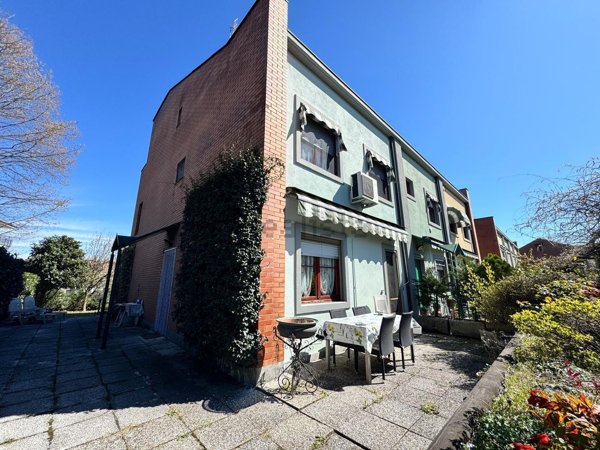 casa indipendente in vendita a Volpiano