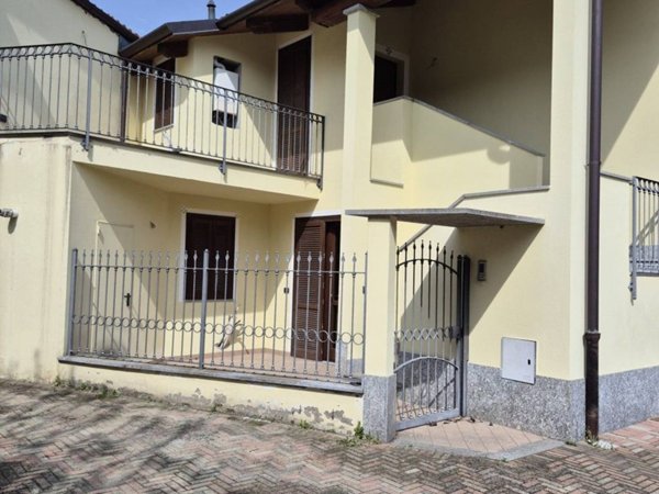 casa indipendente in vendita a Volpiano