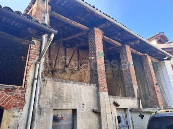 locale commerciale in vendita a Volpiano