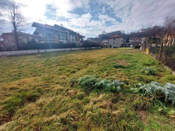 terreno edificabile in vendita a Volpiano