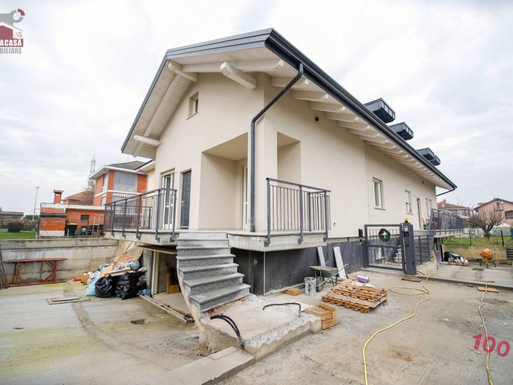 casa indipendente in vendita a Volpiano