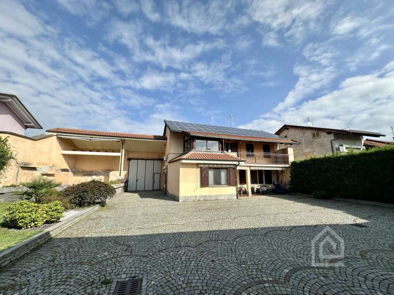 casa indipendente in vendita a Volpiano