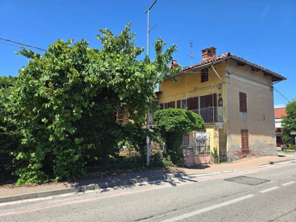 casa indipendente in vendita a Volpiano