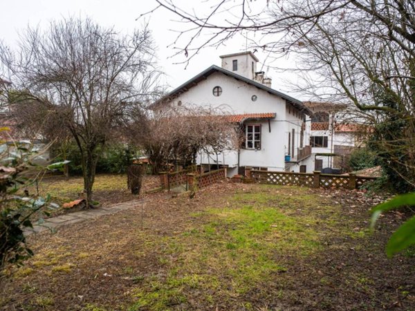 casa indipendente in vendita a Volpiano