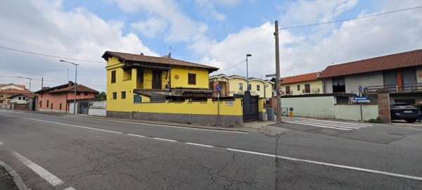 casa indipendente in vendita a Volpiano